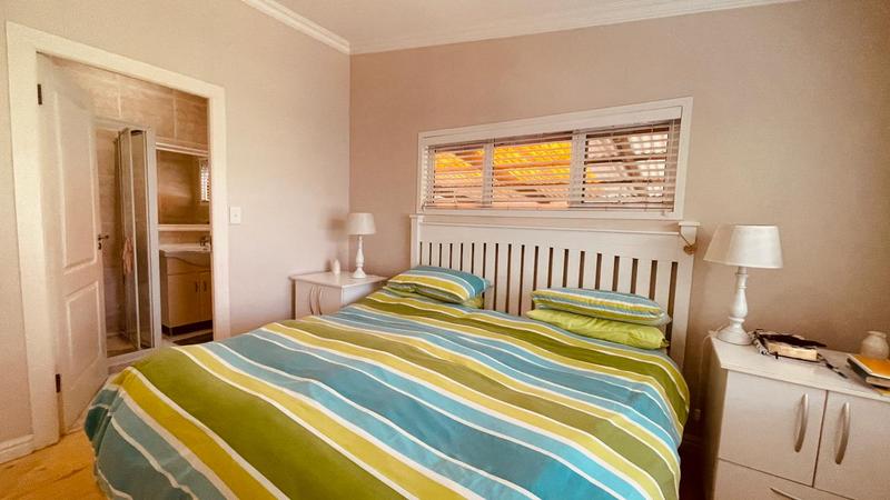 To Let 4 Bedroom Property for Rent in Keurbooms River Western Cape